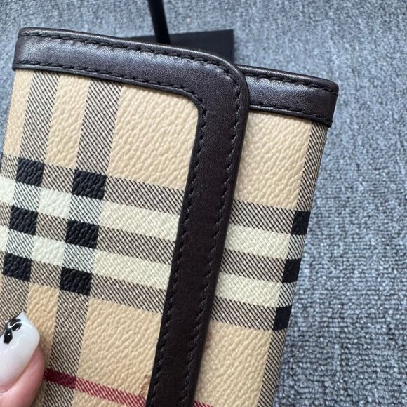 Burberry Leather Wallet 166-032425 - Picture 3 of 14